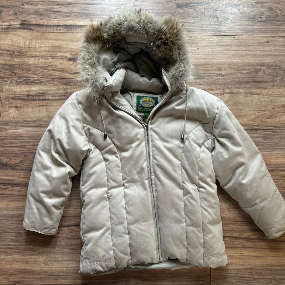 Cabelas Premier Northern Goose Down S Beige Embroidered Jacket Coyote Fur Hood